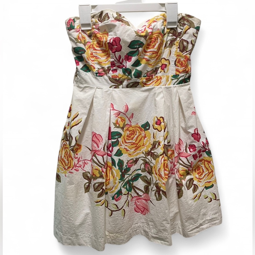 • XXI •Forever 21 • vintage mid-2000s 
Strapless Floral Party Mini Dress